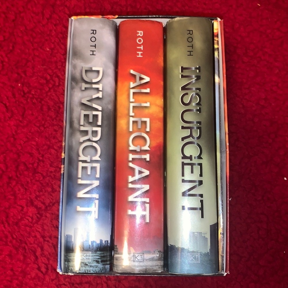 Divergent Book Series